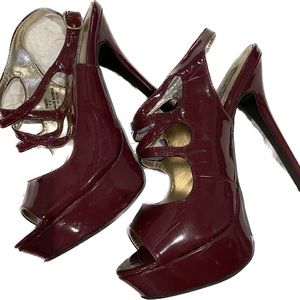 Like New Steve Madden Fantasy Red Heels